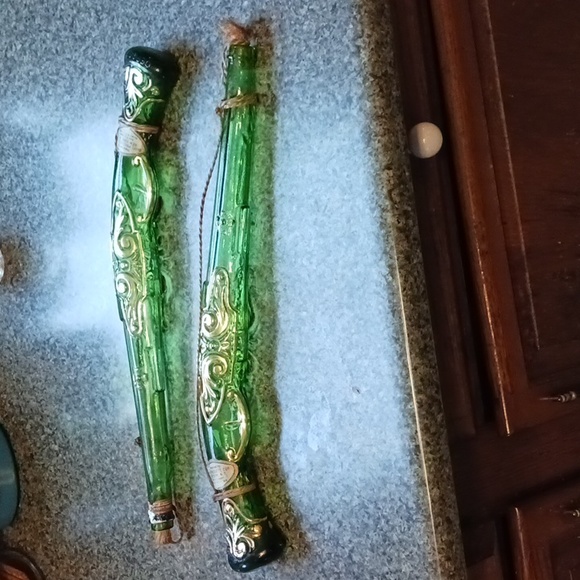 Bar 2 Barsottini Dueling Guns Green Glass Wine Bottles - Picture 1 of 10